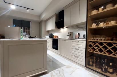 продается квартира с новым ремонтом 2-комнаты